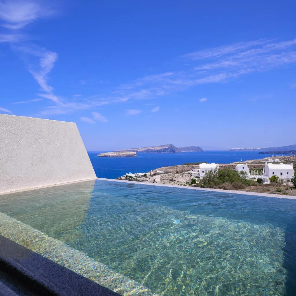 SUITE SEA VIEW Room, Potnia Theron Suites, Santorini
