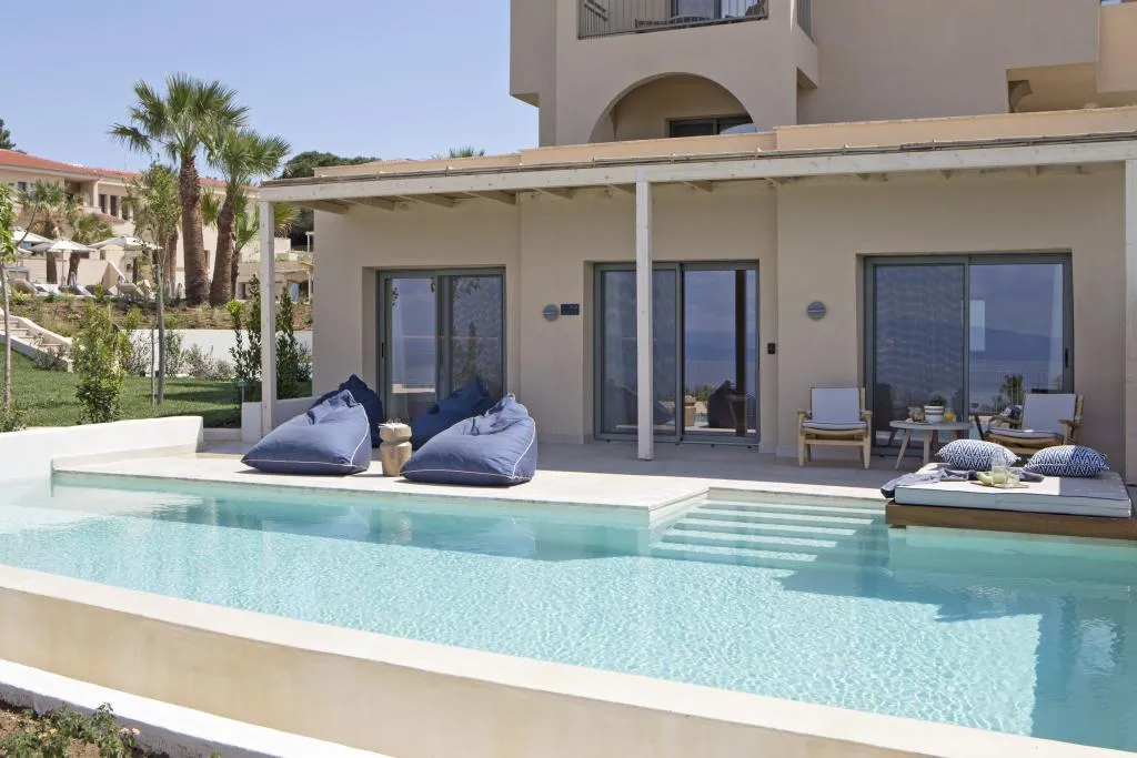 SUITE TWO BEDROOMS Room, MERAVIA Leonardo Limited Edition, Halkidiki