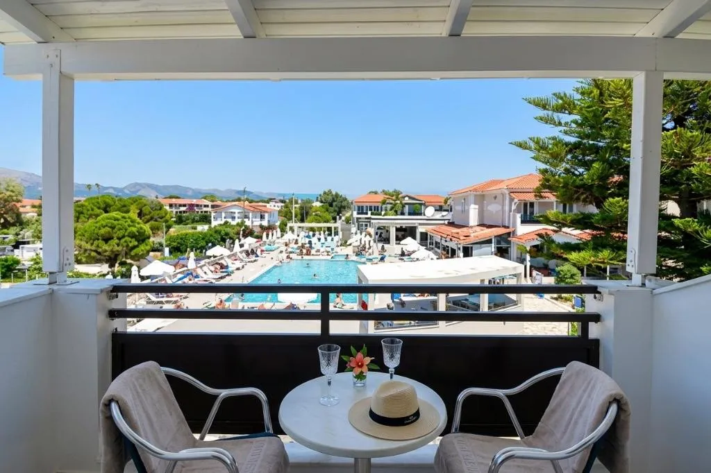 FAMILY ROOM SUPERIOR WITH BALCONY Room, Dennys Inn, Zante