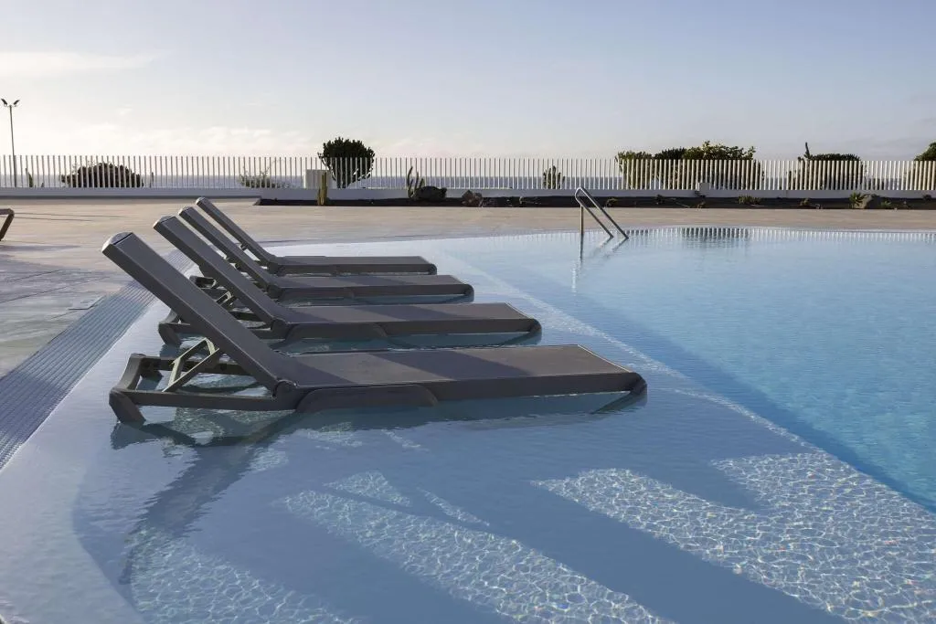 Pool, Radisson Blu Resort Lanzarote, Lanzarote