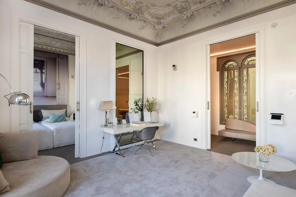 SUITE CLASSIC Room, El Palauet Modernist Suites, Barcelona