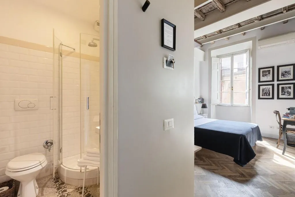 Room, The Blue Hostel, Naples