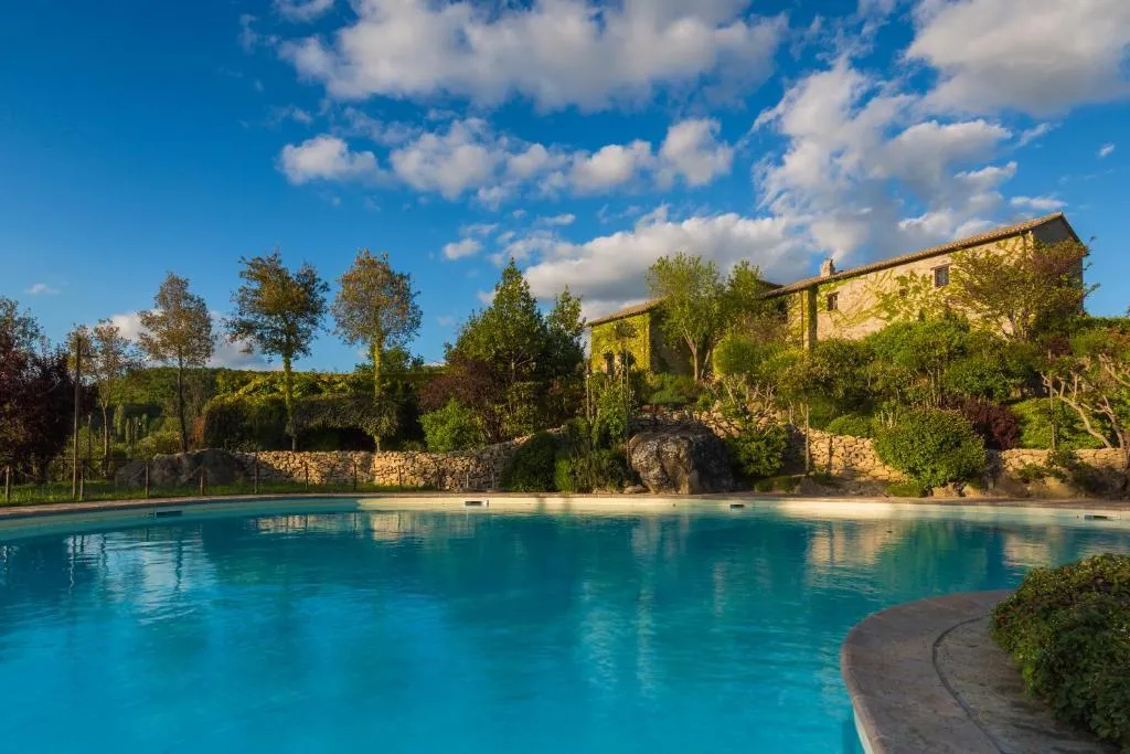 Pool, Castello di Petrata, Perugia