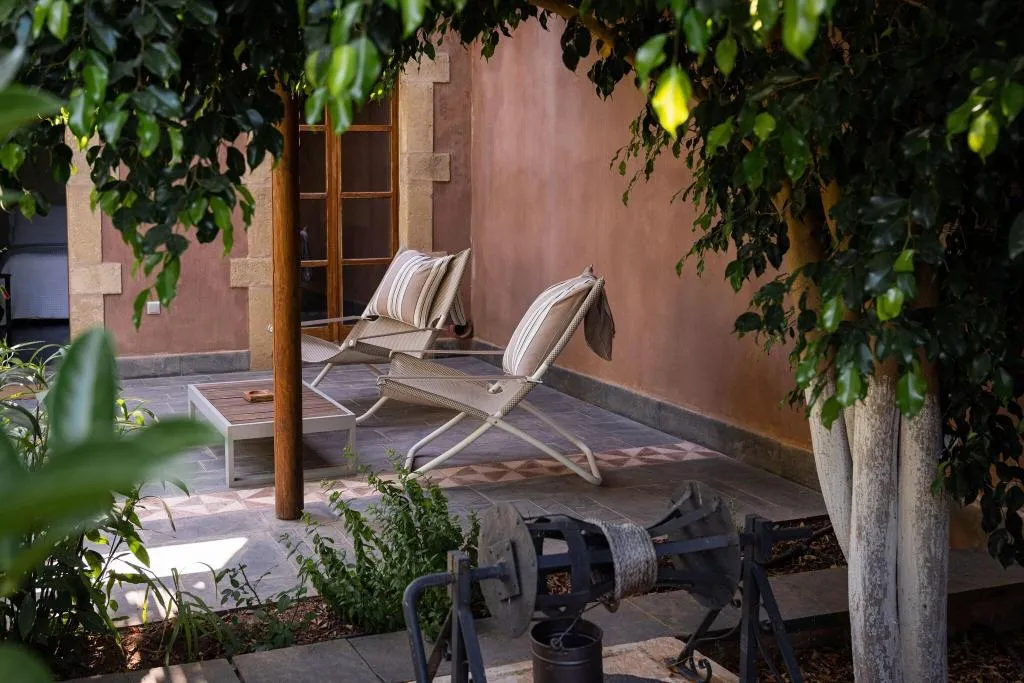 DOUBLE QUEEN SIZE BED Room, Kinsterna Hotel, Kalamata