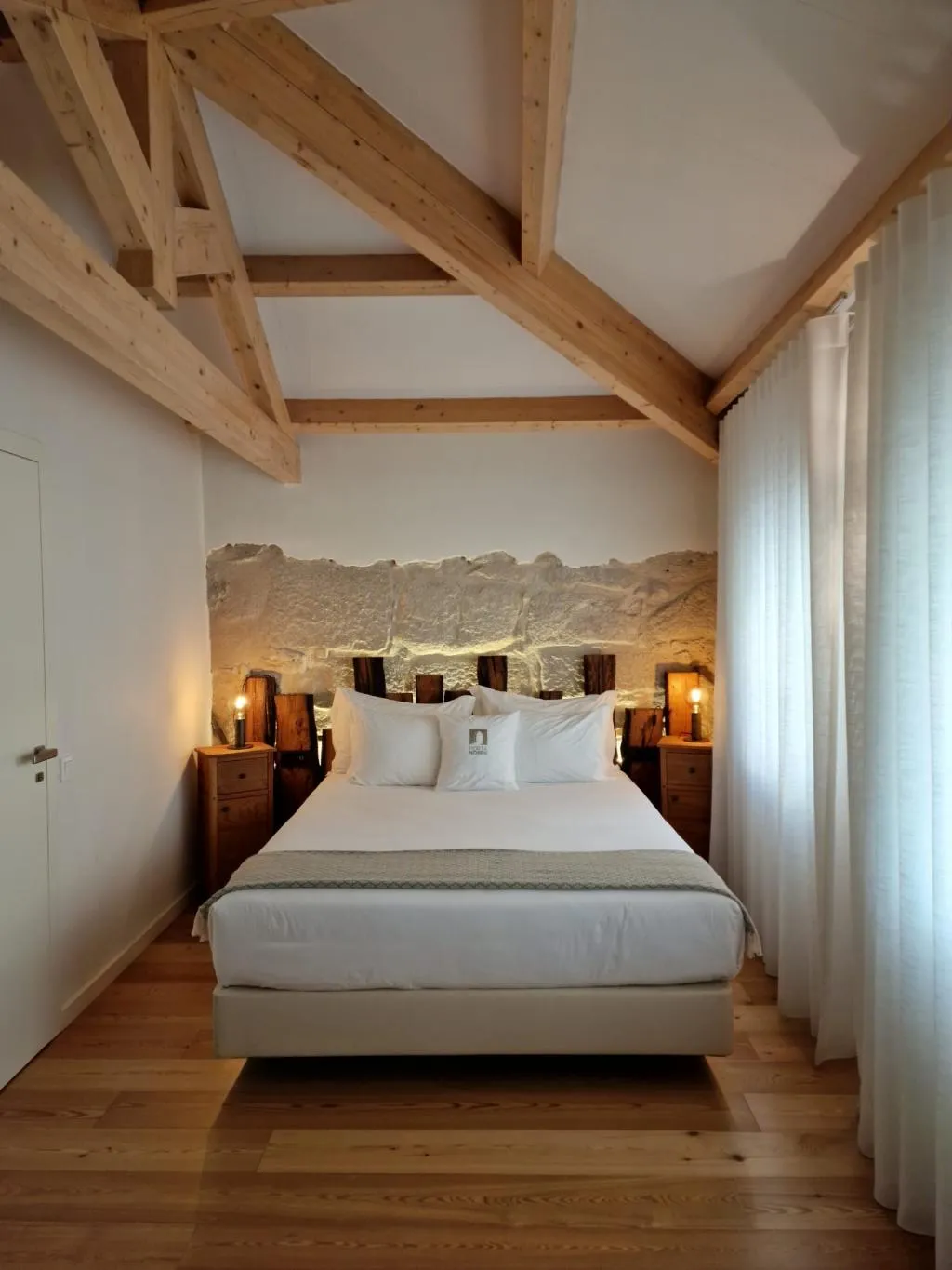 STUDIO DELUXE ONE BED Room, Porta Nobre Boutique Hotel by Aspasios, Porto