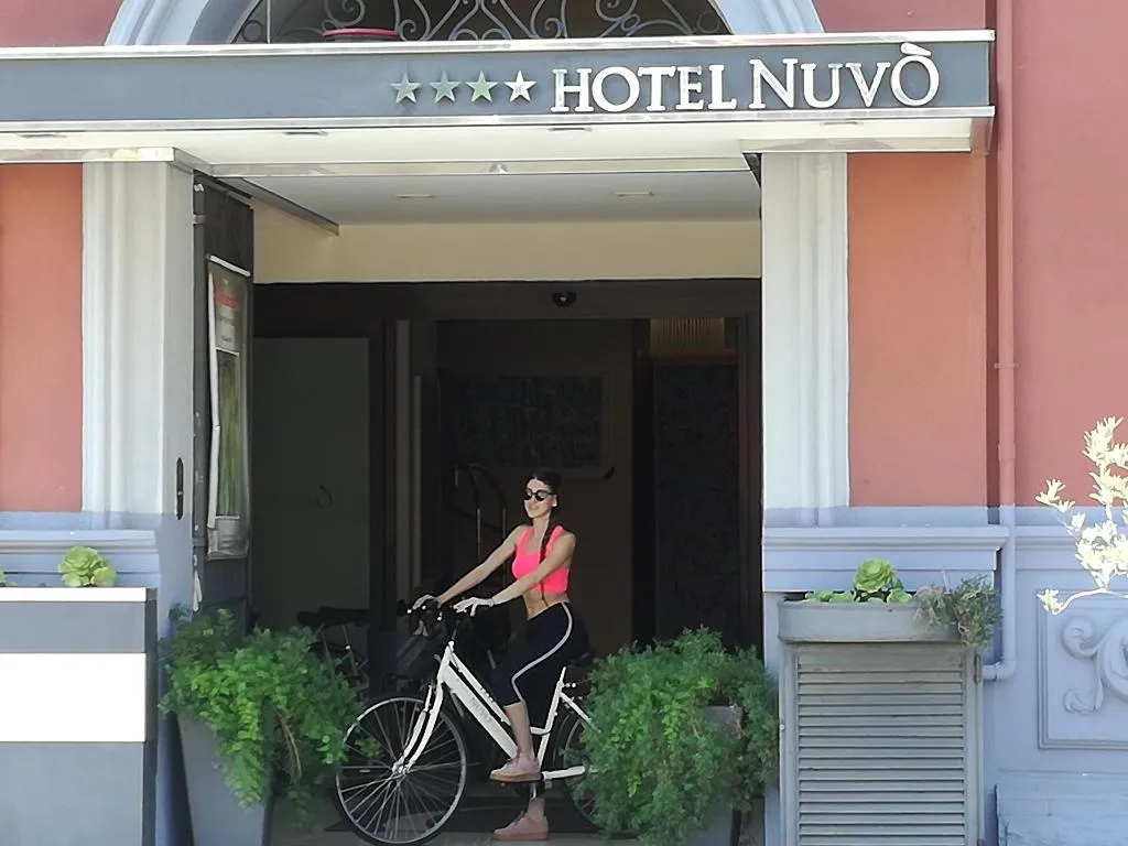 Sports and Entertainment, Hotel Nuvo, Naples