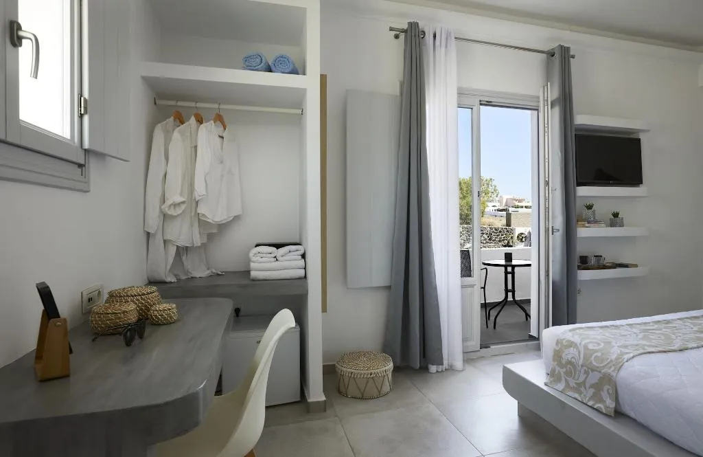 Room, Sunset Faros, Santorini