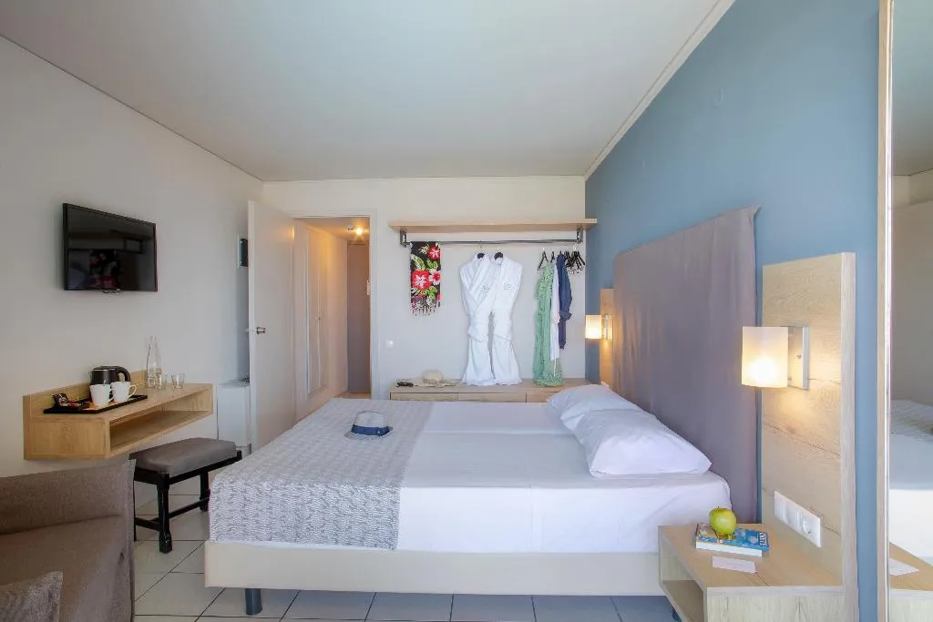 Room SUPERIOR GARDEN VIEW Room, Sol Marina Beach Crete, Crete