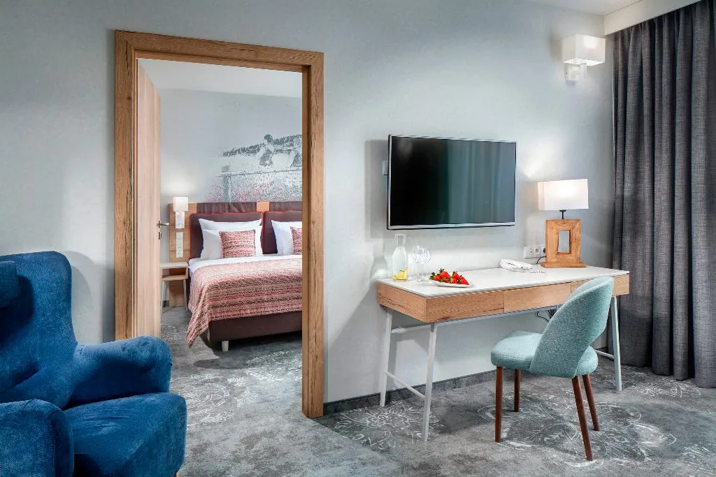 SUITE EXECUTIVE Room, Hotel Aquarion Family & Friends - Destigo Hotels, Krakow