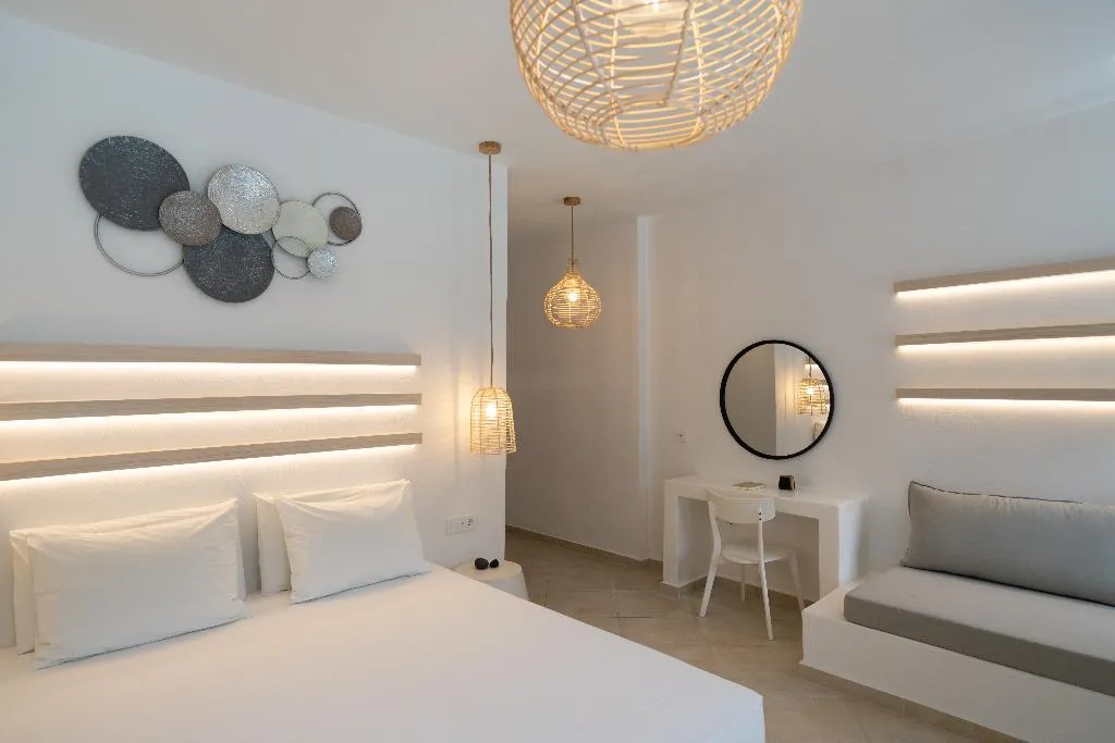 DOUBLE SUPERIOR Room, Sunshine, Santorini
