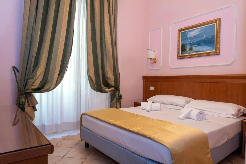 DOUBLE STANDARD Room, Philia, Rome