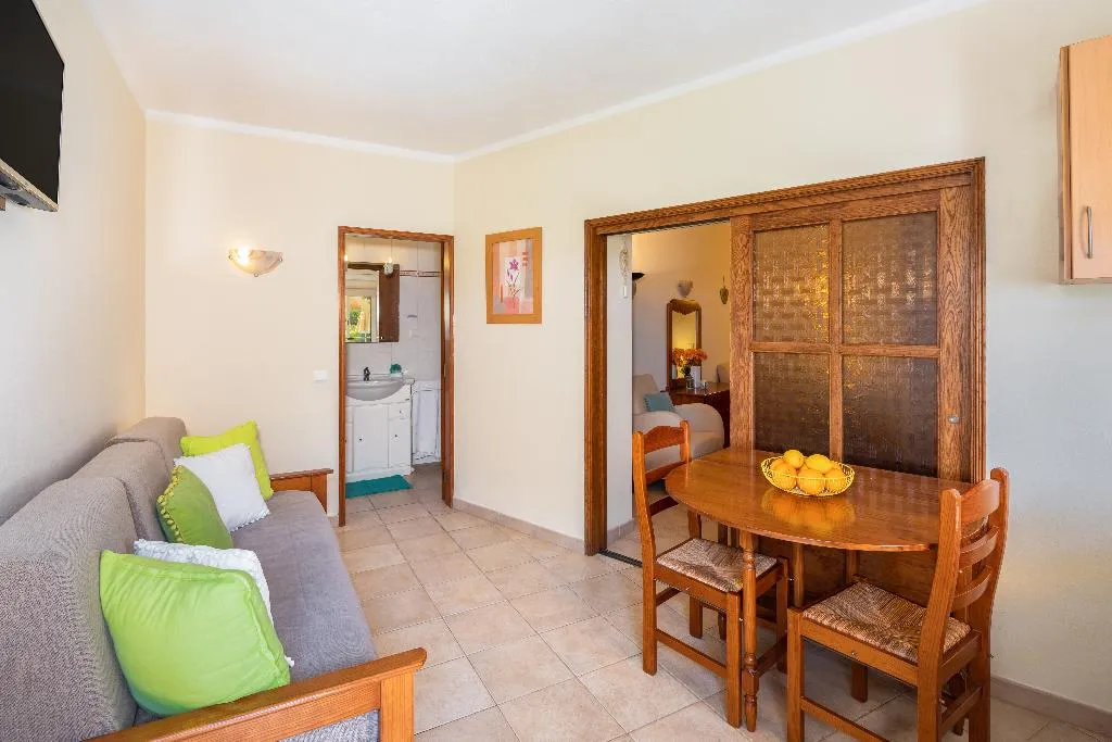 APARTMENT ONE BEDROOM Room, Flor da Laranja, Algarve