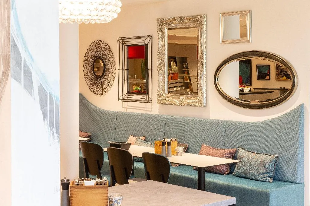 Bar, Holiday Inn - the niu, Franz Vienna, Vienna
