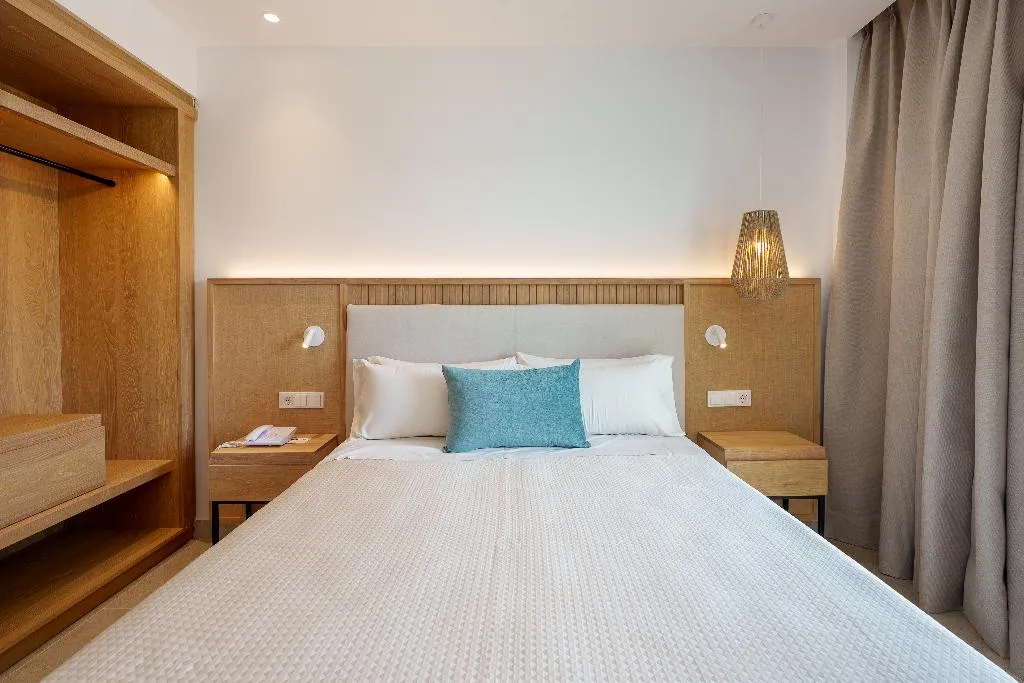 SINGLE STANDARD Room, Bellamar, Ibiza
