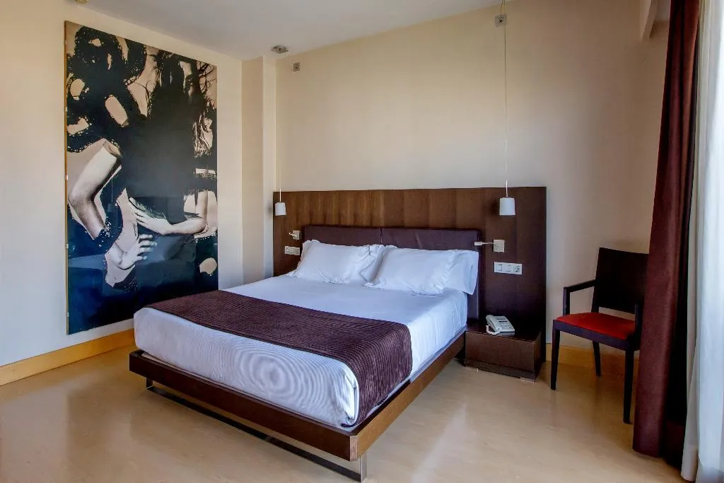 Room, HM Jaime III, Majorca