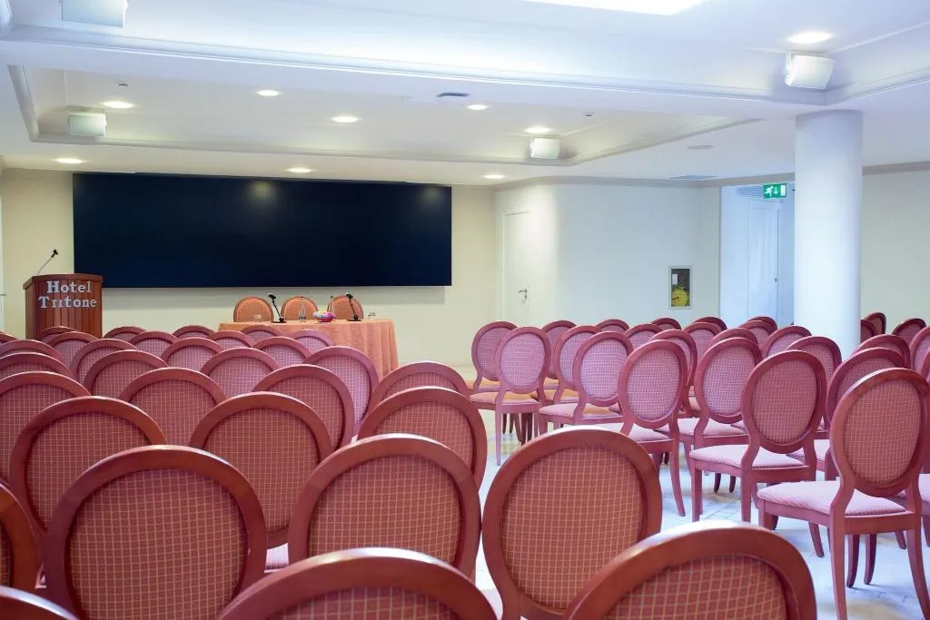 Conferences, Tritone, Catania