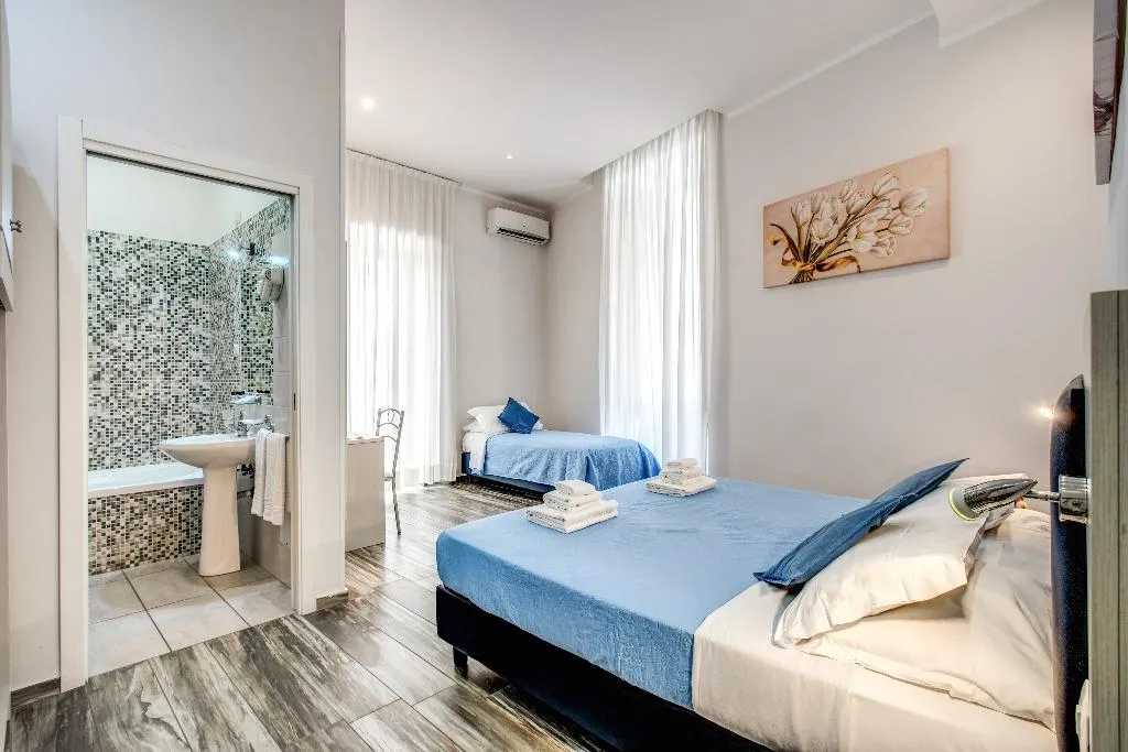 TRIPLE STANDARD Room, Napoli'S Gold, Naples