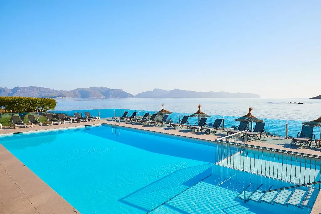 Pool, More, Majorca