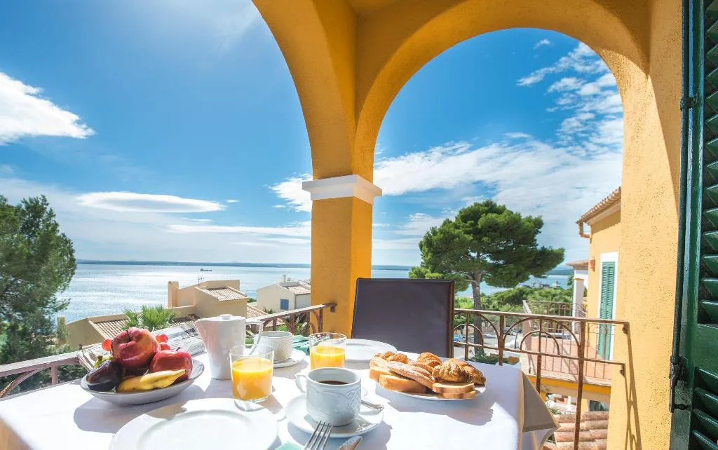 Terrace, Ona Aucanada, Majorca
