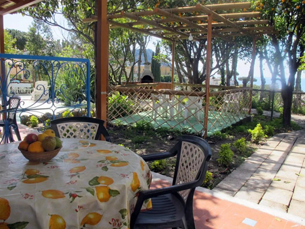 STUDIO STANDARD Room, Residence Villa Marinù, Naples