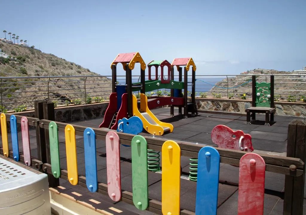 Sports and Entertainment, Holiday Club Sol Amadores, Gran Canaria