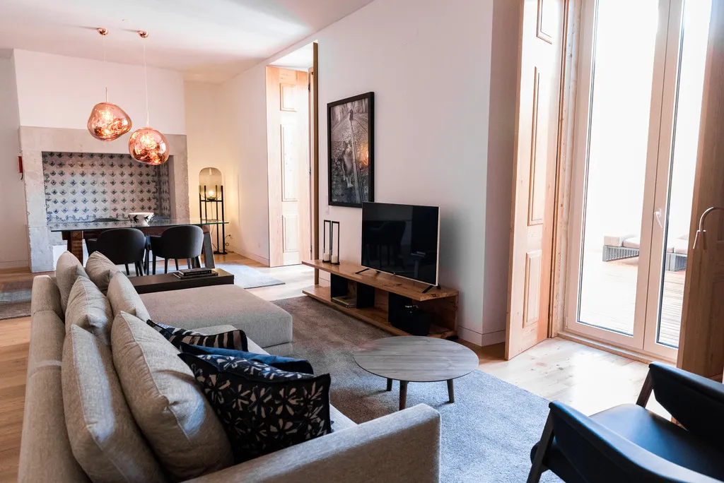 APARTMENT ONE BEDROOM WITH TERRACE Room, Flora Chiado Apartments, Lisbon
