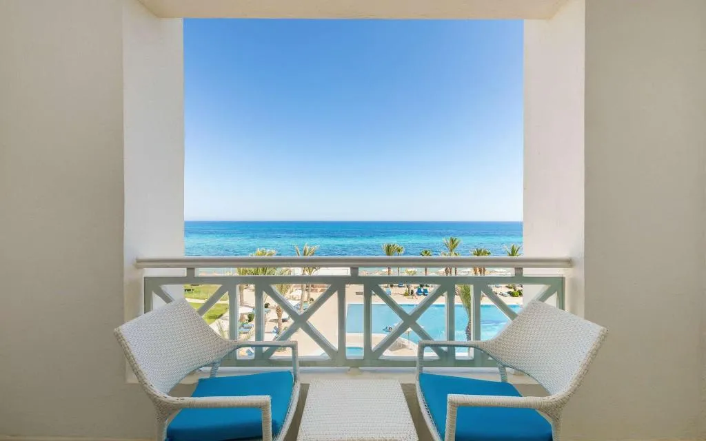 TWIN PREMIUM SEA VIEW Room, Radisson Blu Resort & Thalasso Hammamet, Tunisia