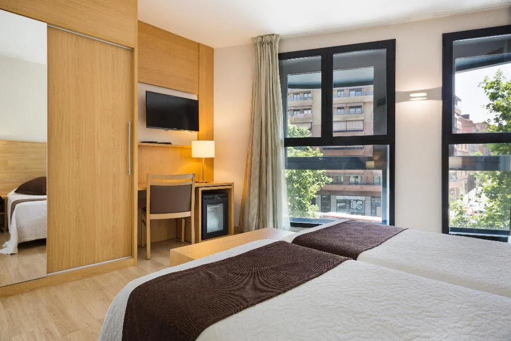 FAMILY ROOM STANDARD Room, Acta Azul, Barcelona
