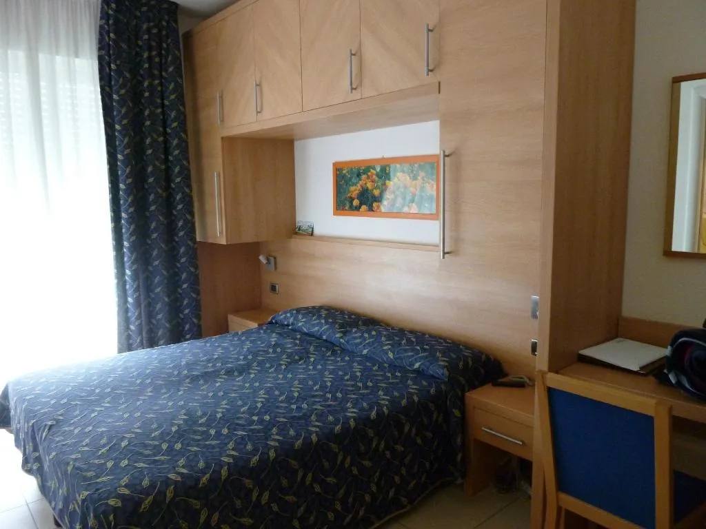 DOUBLE STANDARD Room, Hotel Tropical, Venice