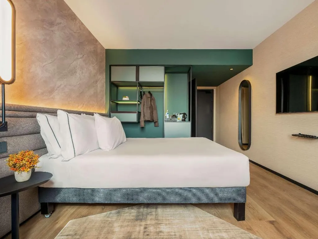 DOUBLE SUPERIOR Room, Novotel Valencia Lavant, Valencia