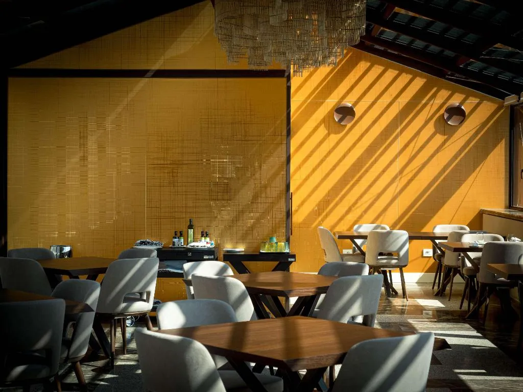Bar, de Bonart Naples-Curio Collection by Hilton, Naples