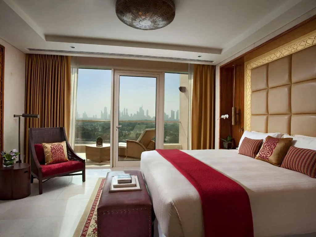SUITE STANDARD Room, Raffles Dubai, Dubai