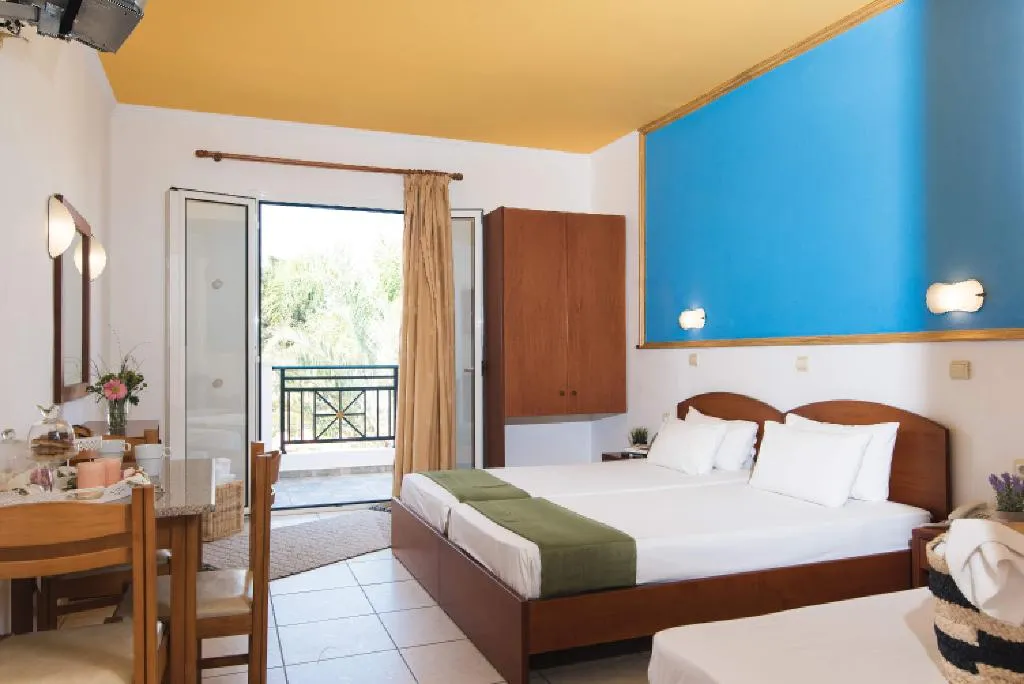 STUDIO CAPACITY 3 Room, Yiannis Manos, Crete