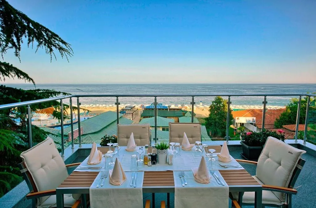 Terrace, Luna Beach Hotel, Varna