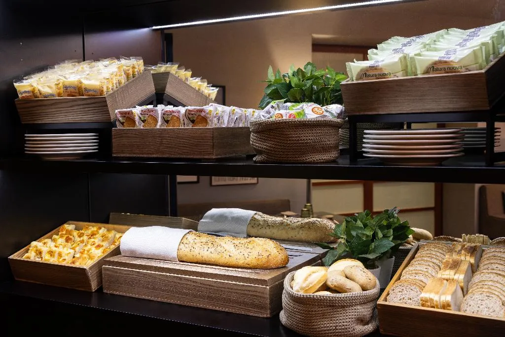 Restaurant, Holiday Inn Milan Garibaldi Station, Milan