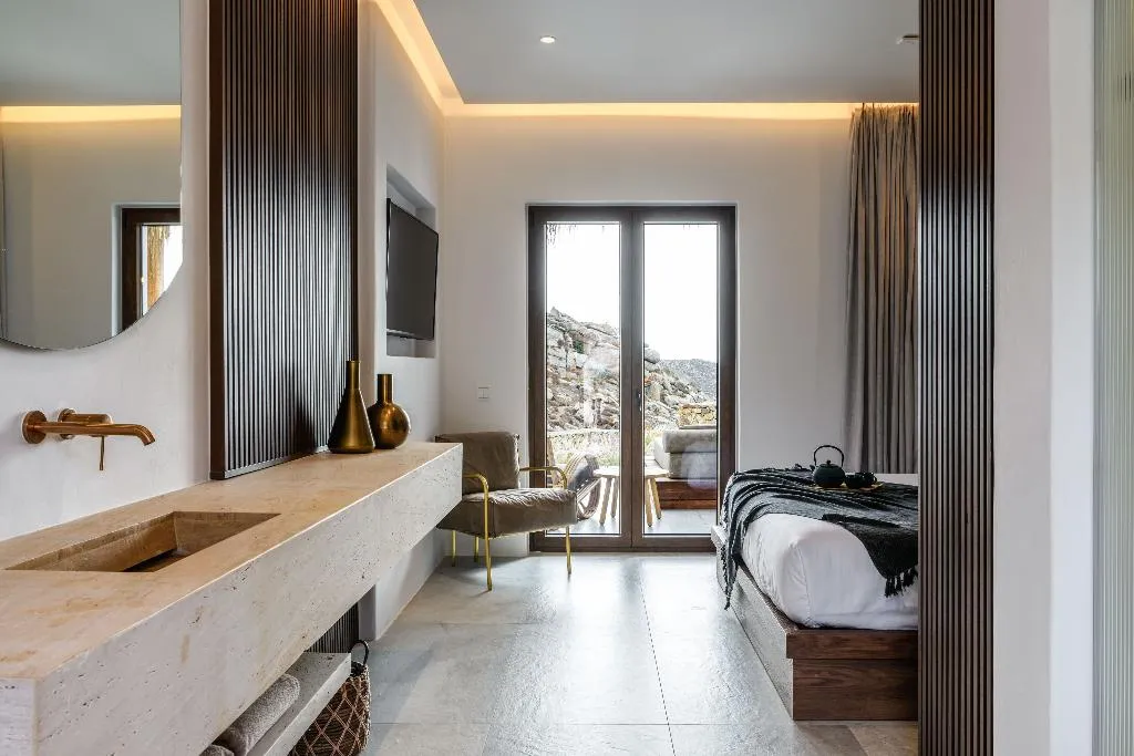 SUITE SEA VIEW WITH PRIVATE POOL Room, Charisma Hotel And Wellness Suites, Mykonos