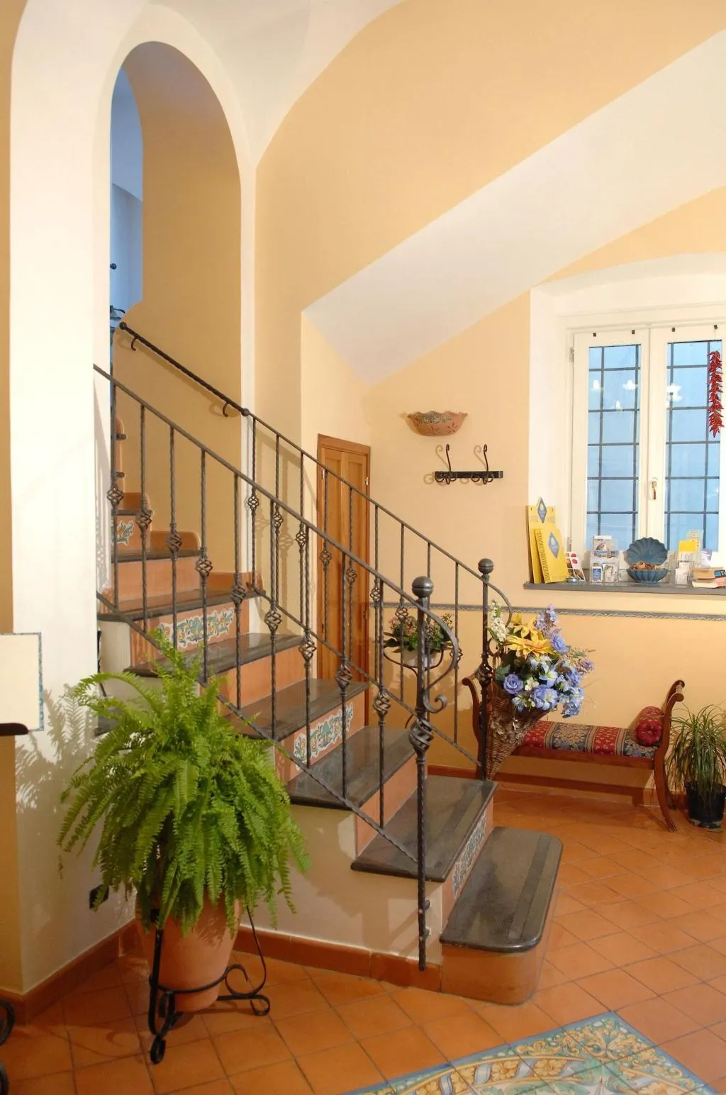Lobby, Hotel Antica Repubblica, Naples