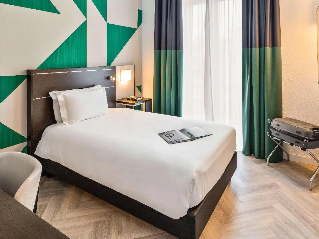 SINGLE CLASSIC Room, Mercure Napoli Centro Angioino, Naples