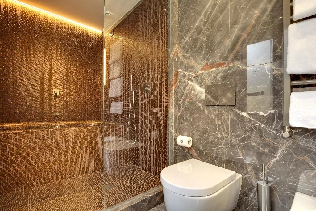 JUNIOR SUITE STANDARD Room, Dona Palace, Venice