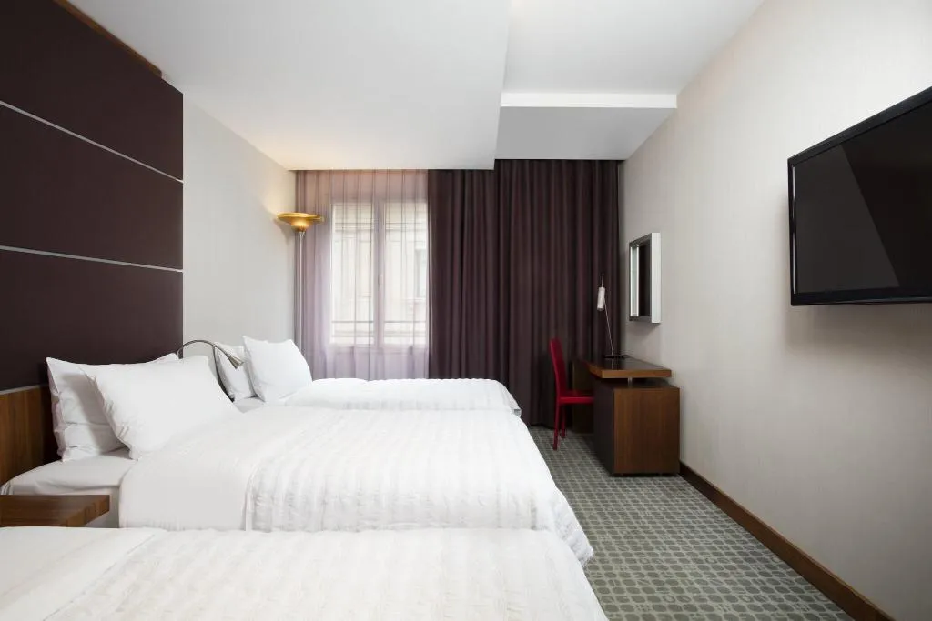 Room, Le Meridien Barcelona, Barcelona