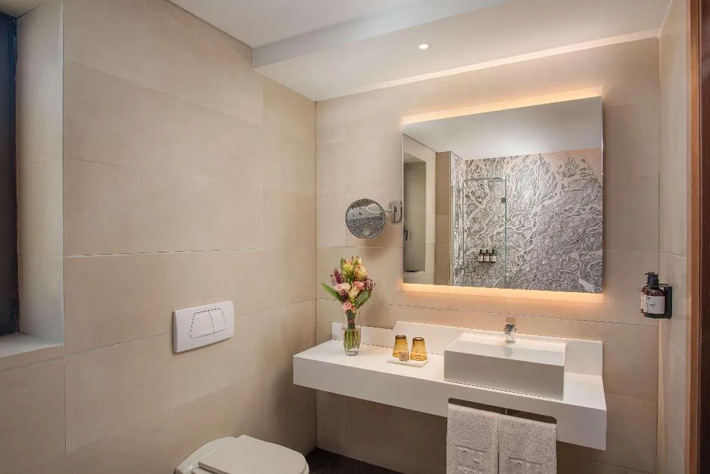 JUNIOR SUITE STANDARD Room, NH Catania Centro, Catania