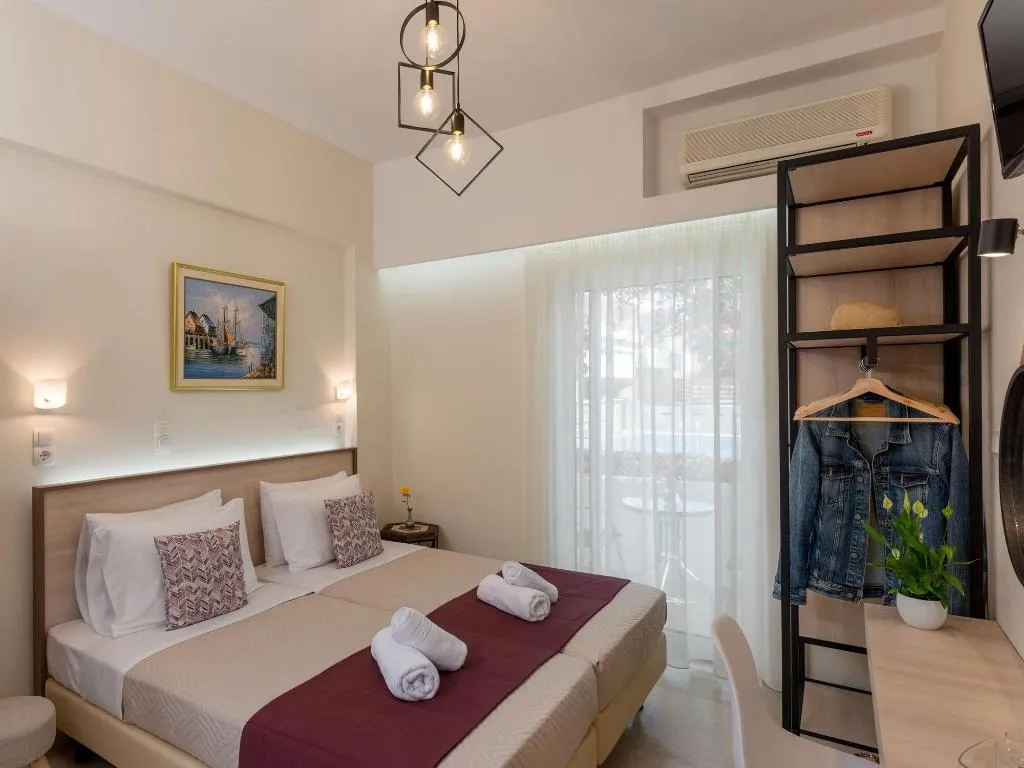Room, Apollo Philoxenia, Crete
