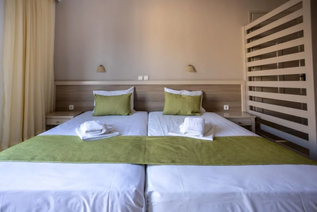 STUDIO SIDE SEA VIEW Room, Ilian Beach, Crete