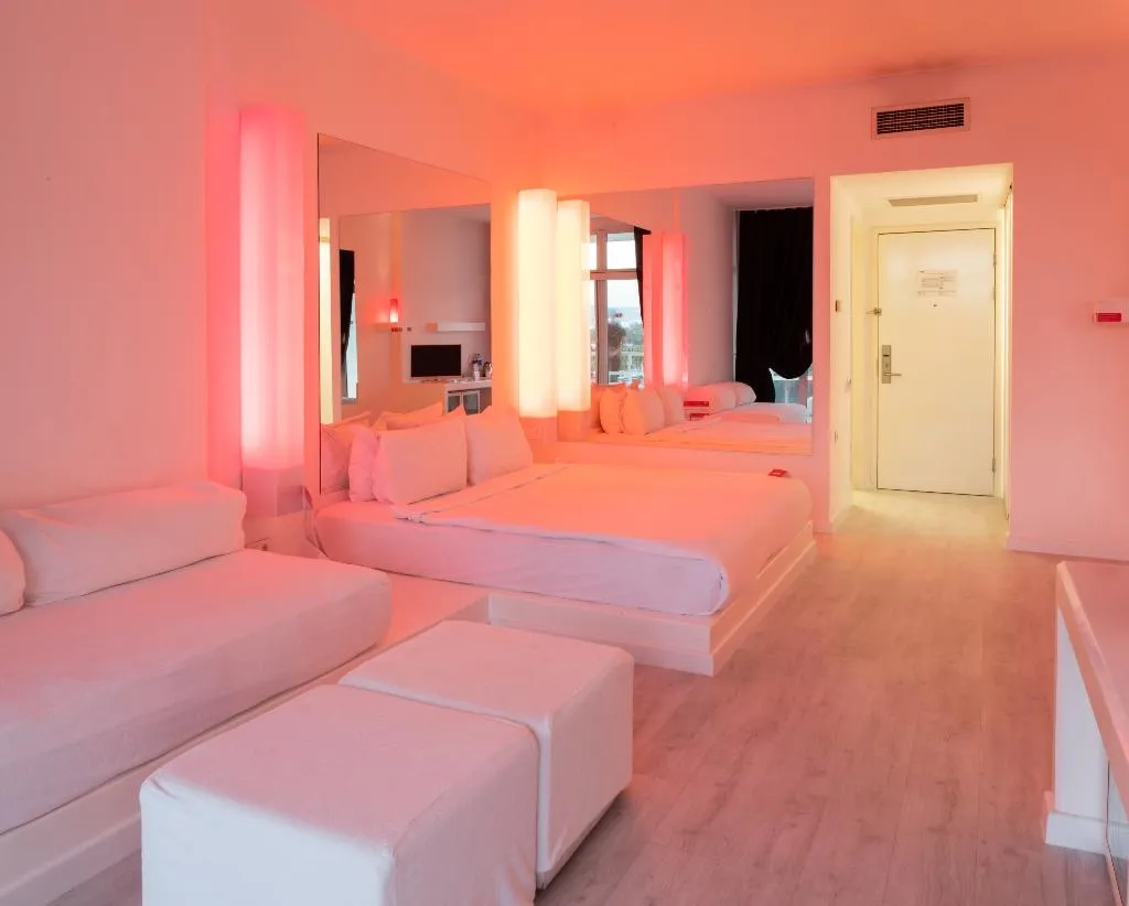 DOUBLE SINGLE USE DELUXE LAND VIEW Room, Hotel Su & Aqualand, Antalya