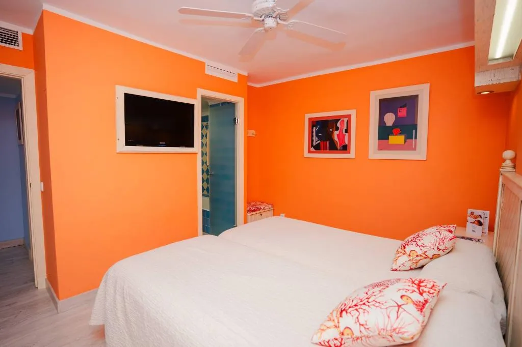 APARTMENT TWO BEDROOMS ONE BATHROOM Room, Royal Son Bou Family Club, Menorca