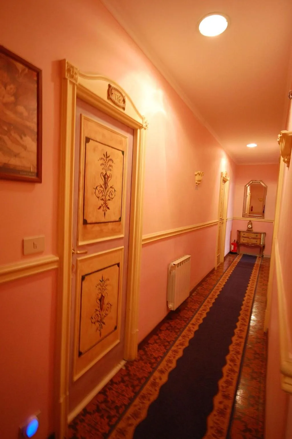 Lobby, Alexis, Rome