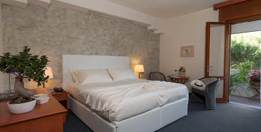 DOUBLE SUPERIOR Room, Hotel Negresco, Venice