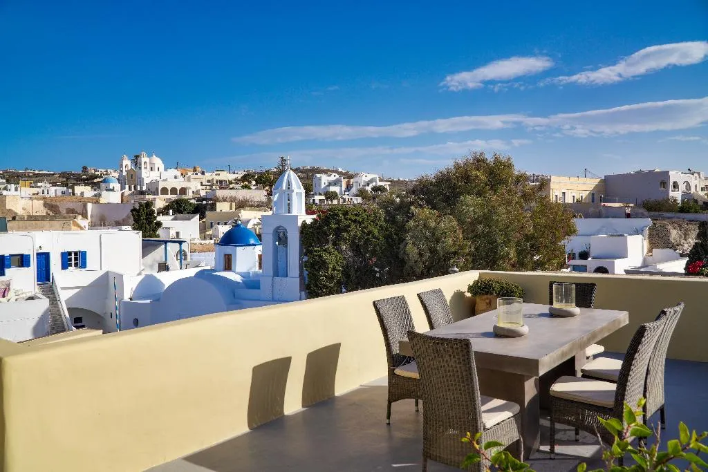 VILLA THREE BEDROOMS WITH PRIVATE POOL Room, Santorini Heritage Villas & Mansions, Santorini