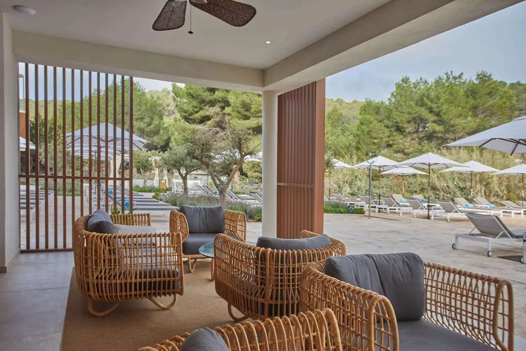 Restaurant, Cala San Miguel Ibiza Res, Curio Colllec by Hilton, Ibiza
