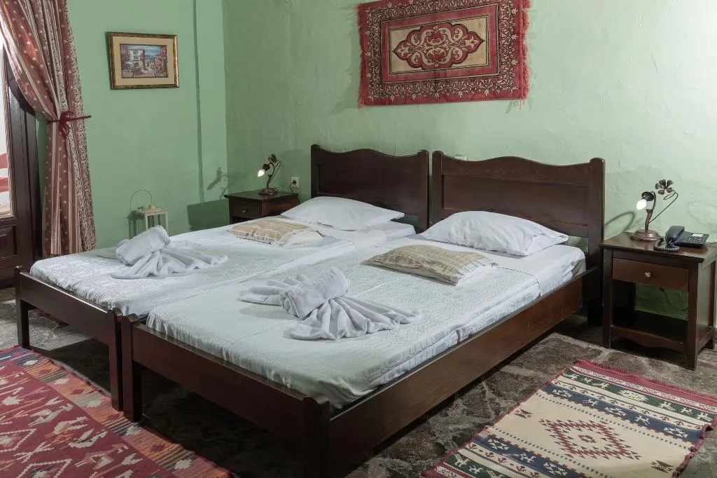 SINGLE GARDEN VIEW Room, Arolithos Traditional Cretan Village, Crete